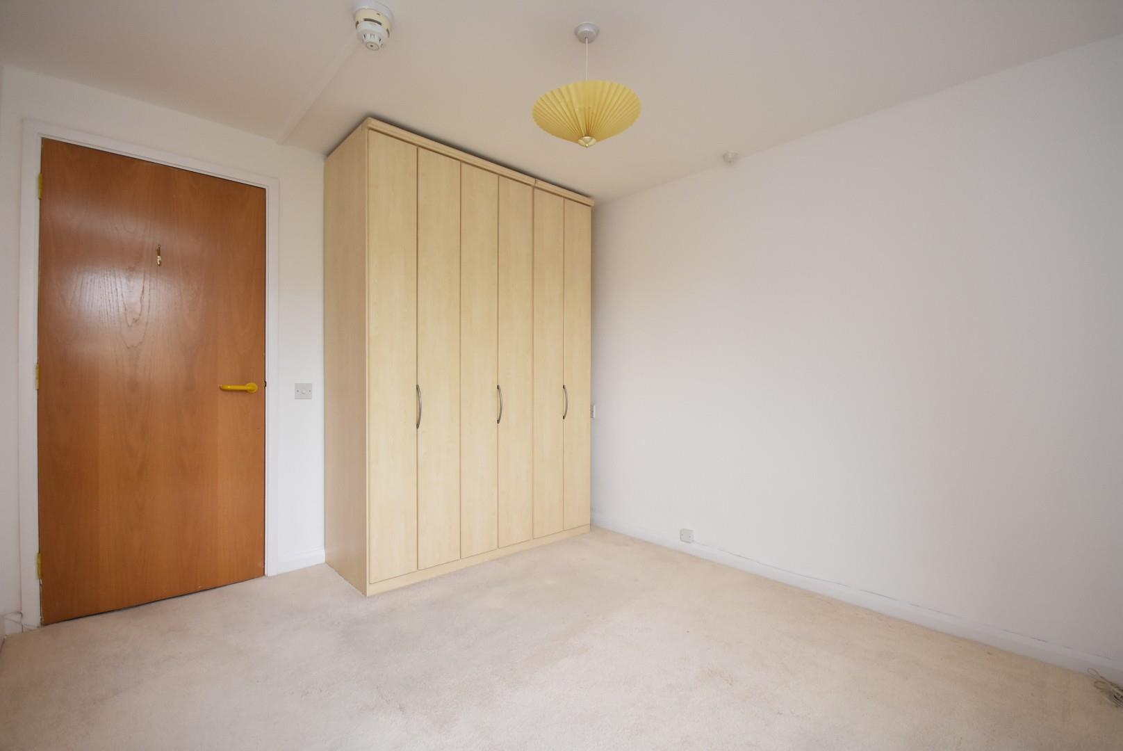 Flat 8 Penarth House, 26 Stanwell Road, Penarth, CF64 2EY